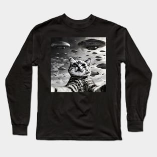 Selfie of Funny Cat And Aliens UFO 2 Long Sleeve T-Shirt